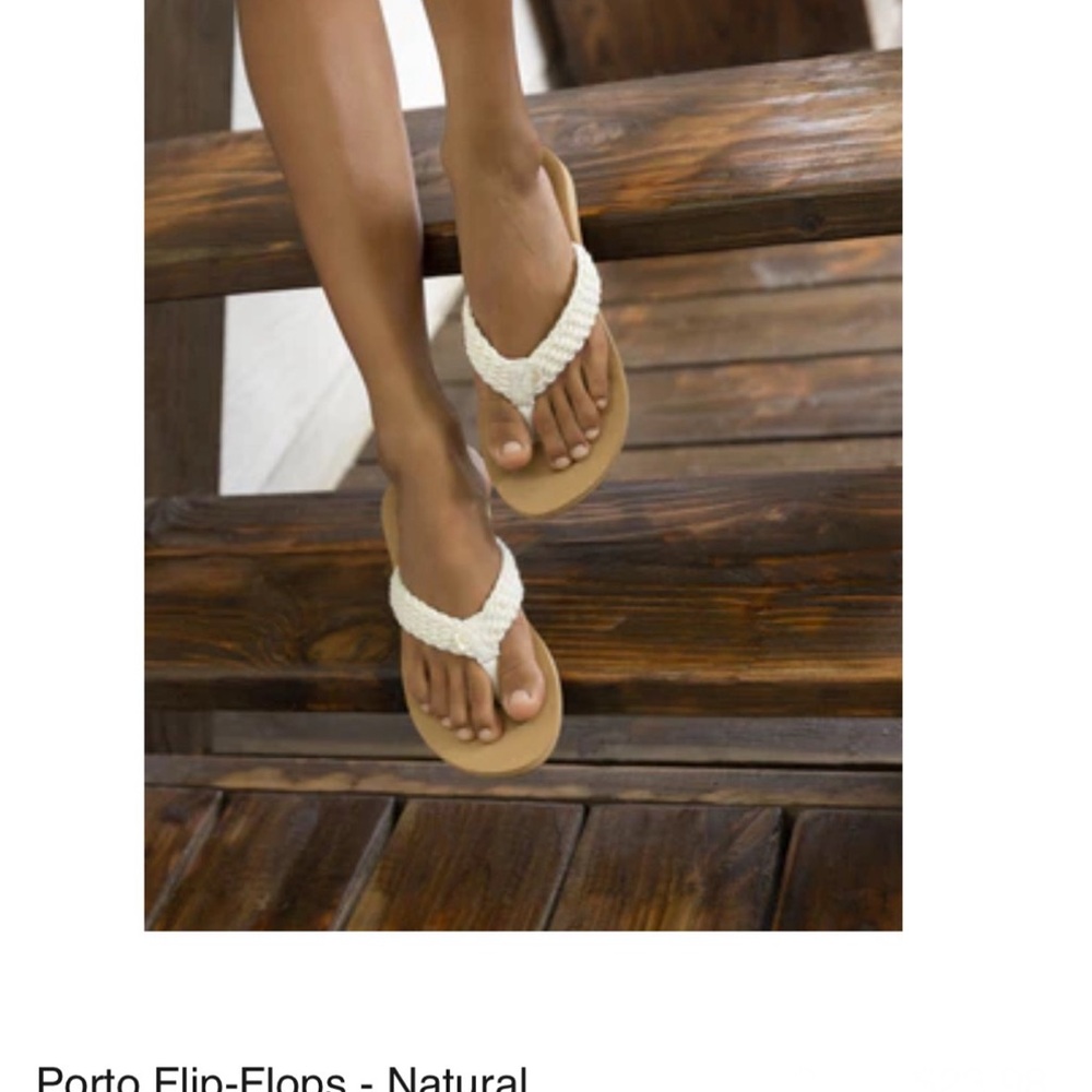 ROXY flip flops